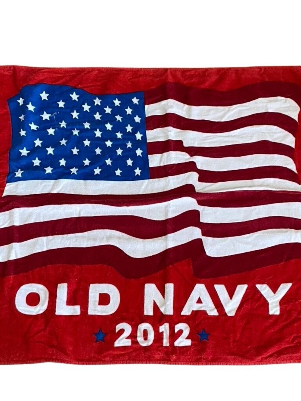 Old Navy 2012 NWOT Beach Towel Patriotic Flag July 4th Celebration Pool Activity